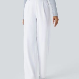 Halara Flex™ DayStretch High
Waisted Pocket Straight Leg Work